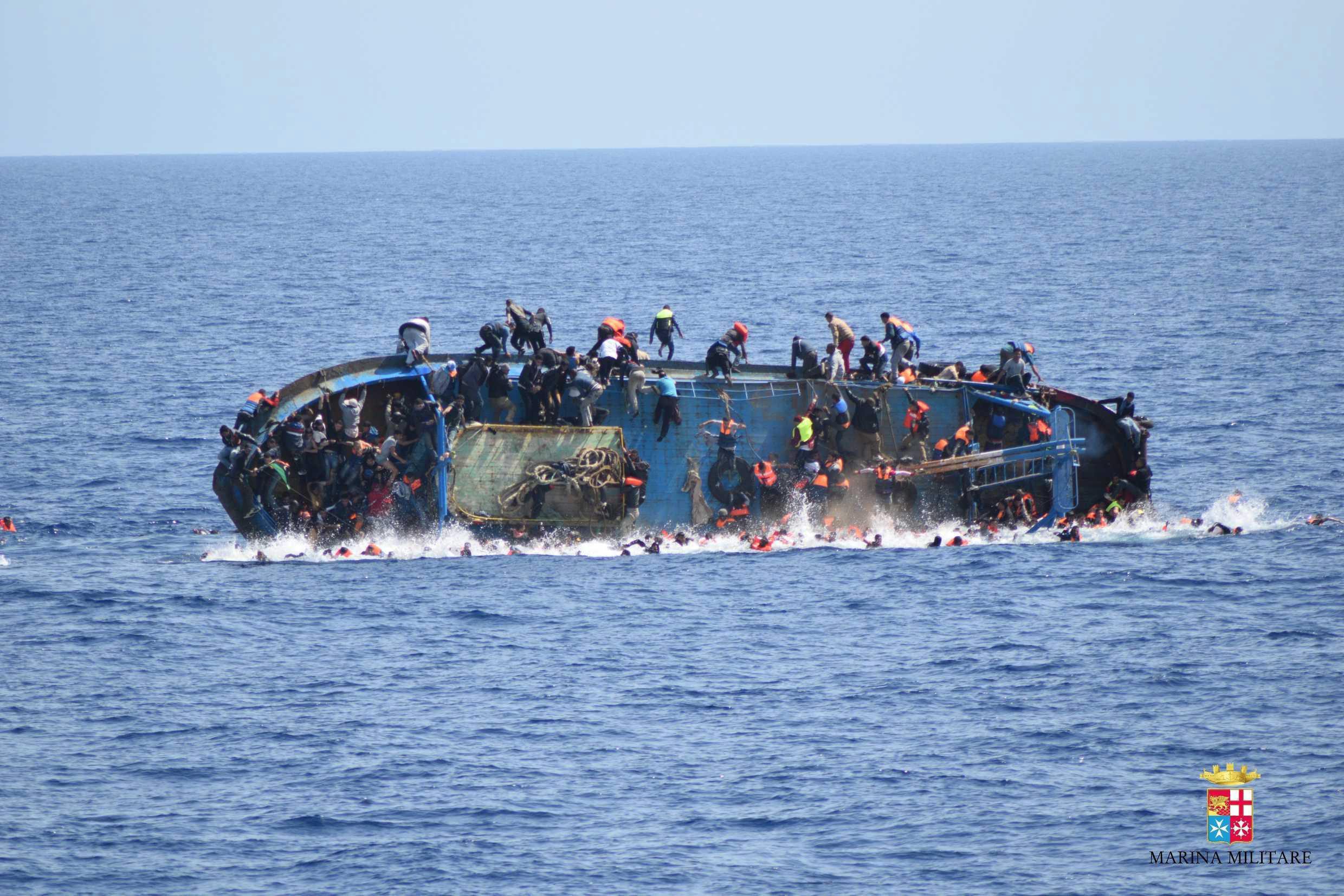 Najmanje 700 izbjeglica stradalo na morskoj ruti prema Italiji prošli tjedan