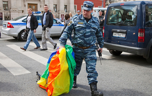 U Rusiji zakonom postaje ilegalno reći kako gej osobe postoje