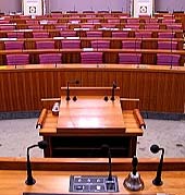 Politički govor: emotivnost vs. agresivnost