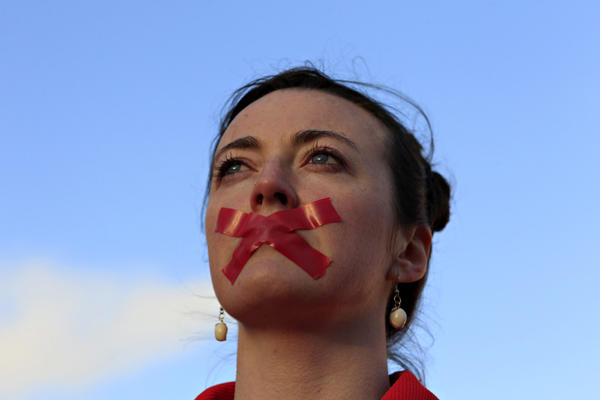 Irski zakon o pobačaju i dalje šteti ženama