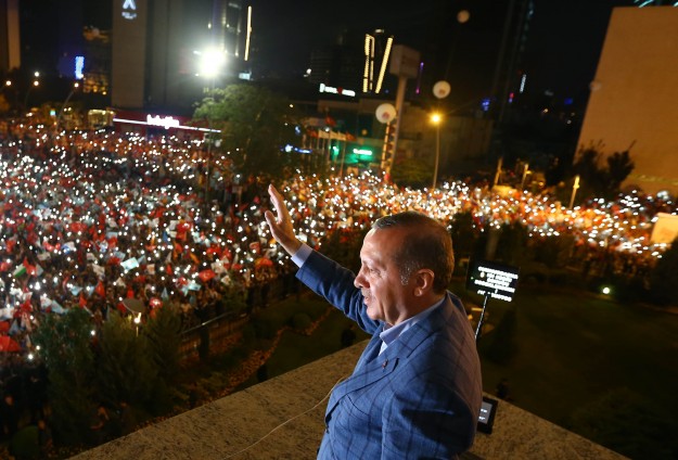 Erdogan održao gigantski skup podrške u Istanbulu
