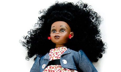 Obojene lutke u industriji s rasnim predrasudama