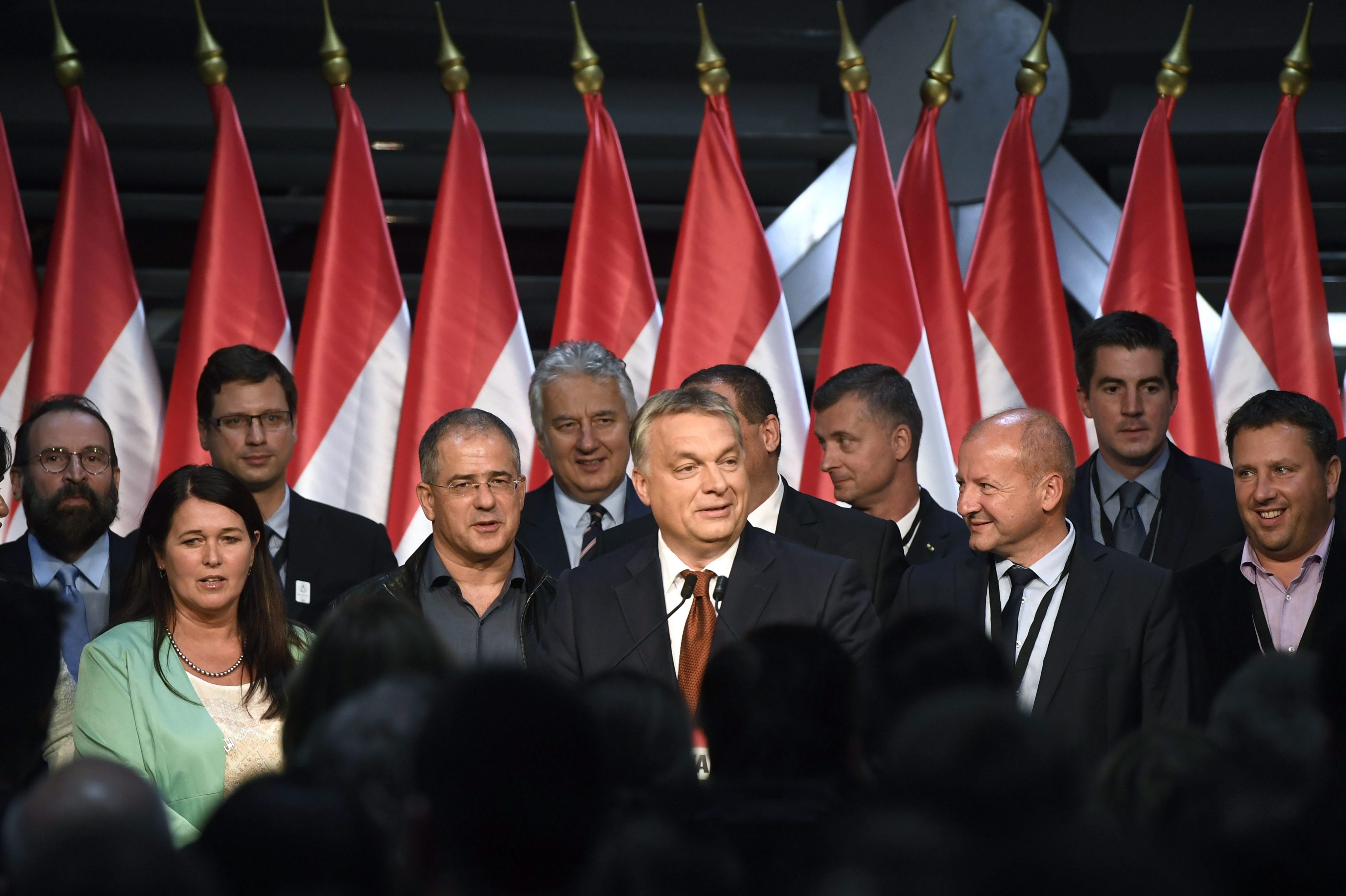 Mala izlaznost na referendumu u Mađarskoj, nužne izmjene ustava da se priznaju rezultati