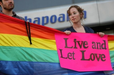 Argentina ozakonila istospolne brakove