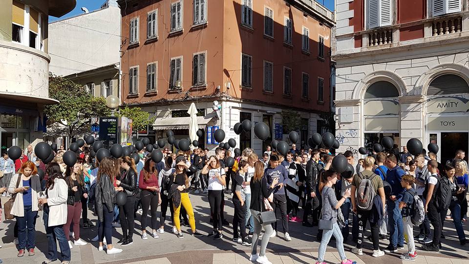 Pula: mimohodom obilježen Dan borbe protiv nasilja nad ženama