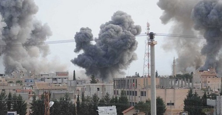 U zračnim napadima sirijske vojske poginule najmanje 32 osobe