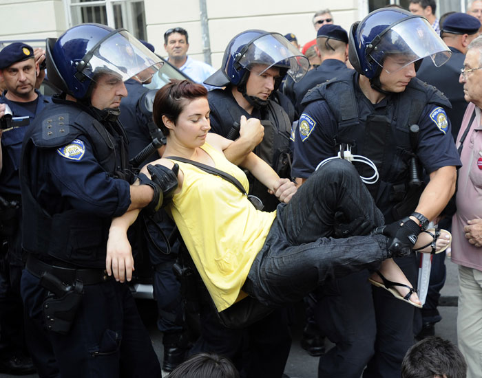 Kuća ljudskih prava apelira da se zaustavi policijska represija